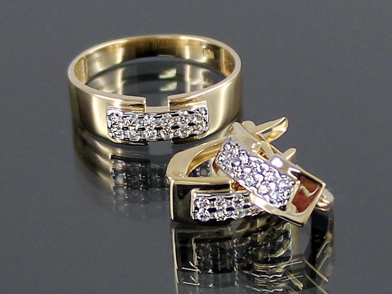  unikátny zlatý prsteň so zirkónmi pr.333r21 dizajnom tvaru iné 